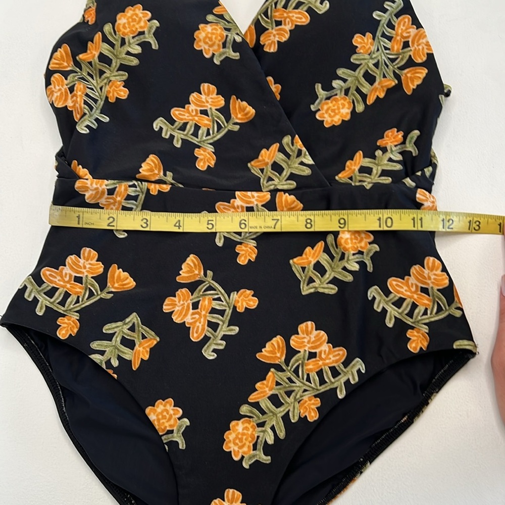 NWT VIX Madalena one piece swimsuit black orange floral size medium - Picture 4 of 13